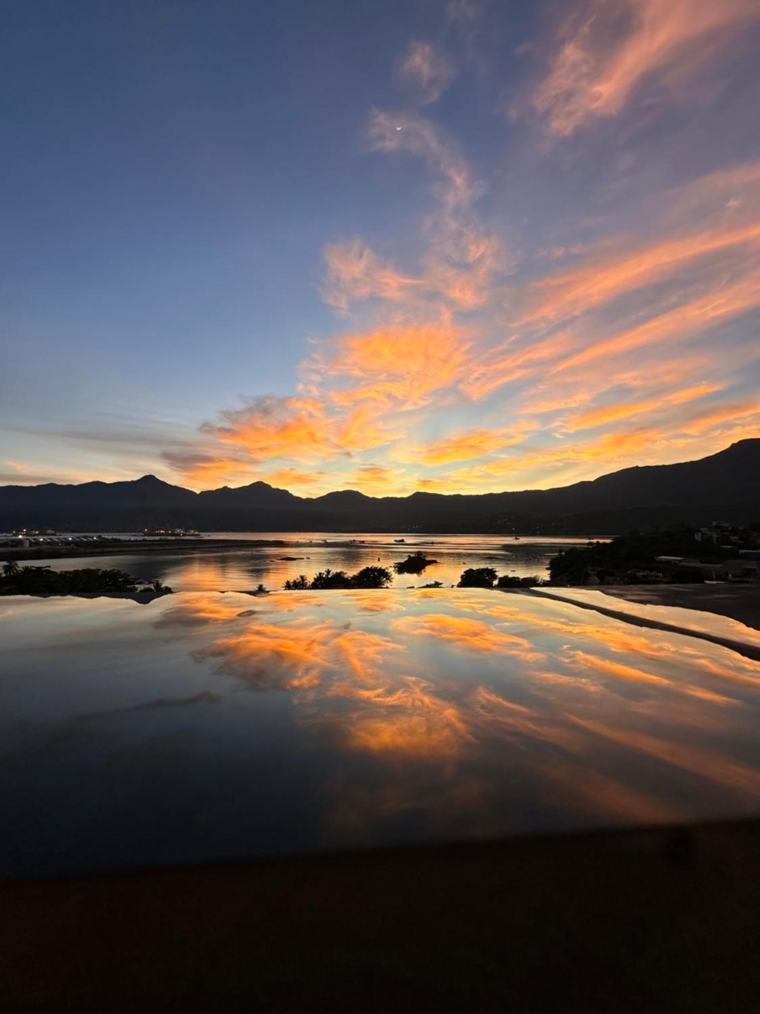 상세바스티앙 Casa De Praia Com Vista Para O Mar 빌라 외부 사진